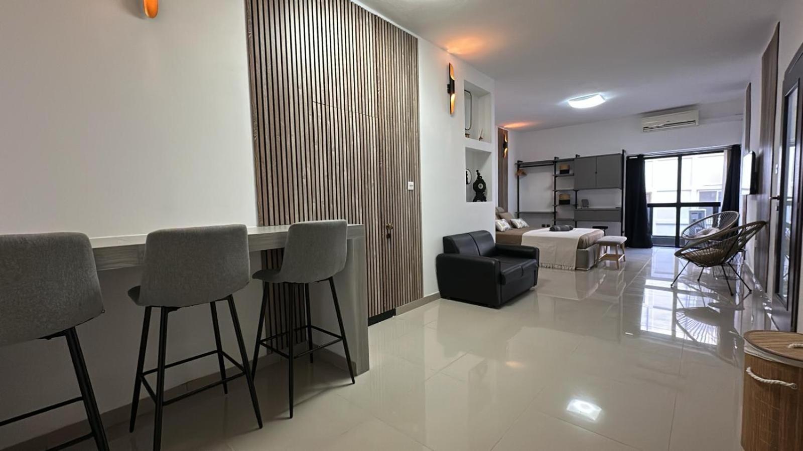 Apartment Sea Breeze Retreat - Comfort In The Heart Of *